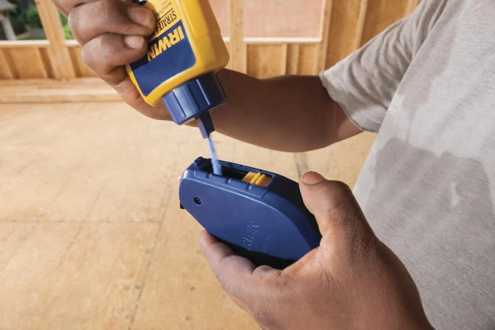 IRWIN Chalk Reels STRAIT-LINE SPEEDLINE 100-ft Chalk Reel 4 IRWIN Chalk Reels STRAIT-LINE SPEEDLINE 100-ft Chalk Reel - Image 2